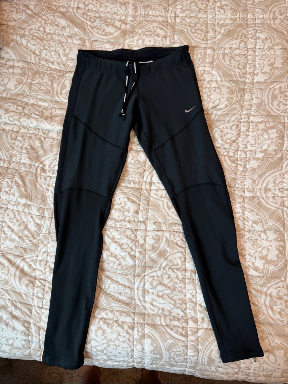 Nike Black Men’s Training Joggers with Reflective Swoosh